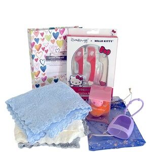 NEW 8 PC GIFT BUNDLE